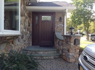 2319 Colonial Dr, Rahway, NJ 07065