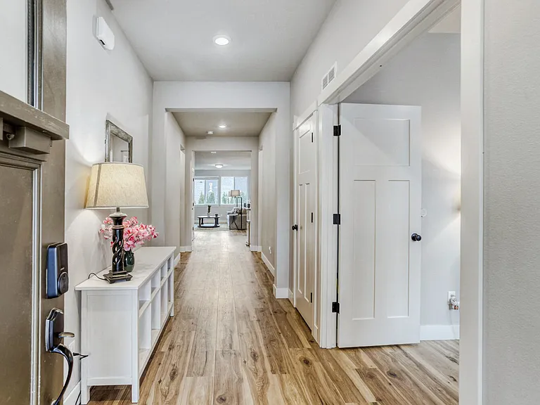 4822 NE 109th St — Photo 3