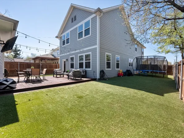 2801 Livingston Ave, Fort Worth, TX 76110