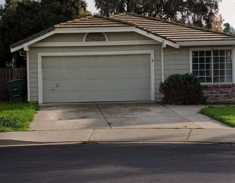 1st image of 324 Bradley Dr