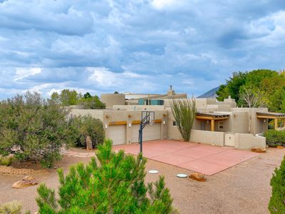 10421 Oakland Ave NE, Albuquerque, NM, 87122