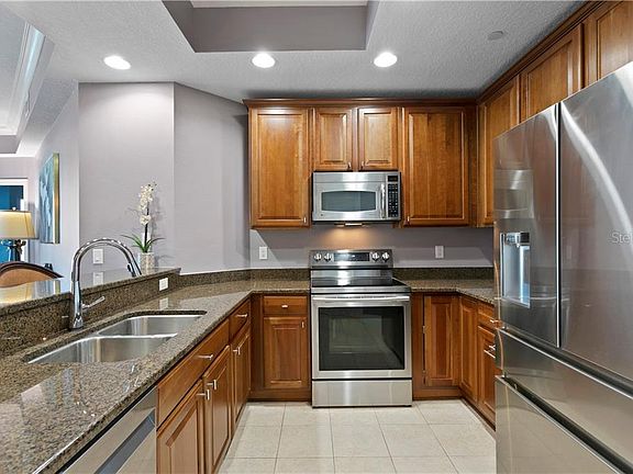 5th image of 449 S 12th St Unit 1103