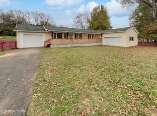 918 Melton Hill Cir, Clinton, TN 37716