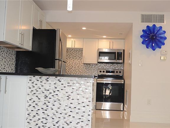 3rd image of 780 10th Ave S APT 3