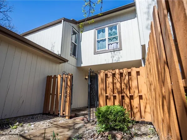731 E 121st Ter, Kansas City, MO 64146