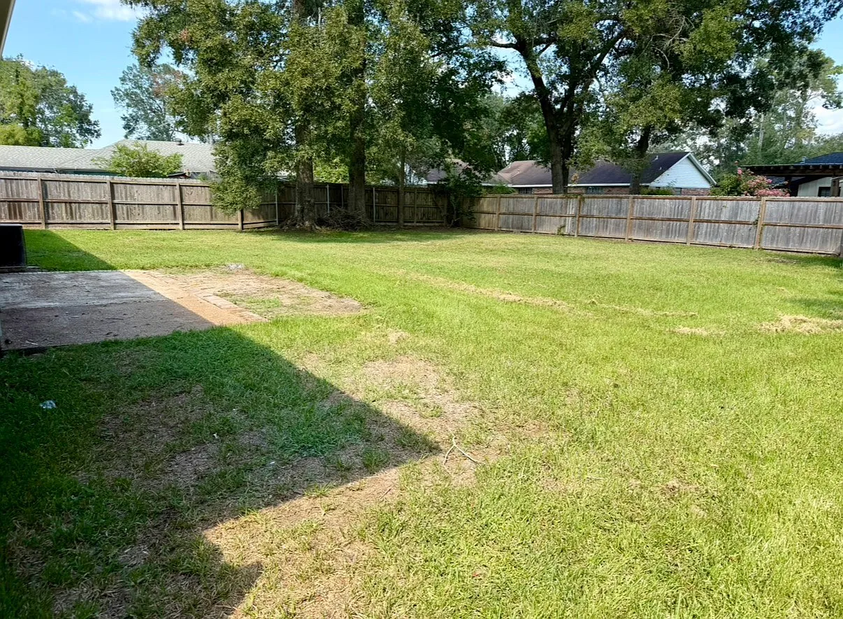 3 bed, 1600 sqft, $1,800 — Photo 3