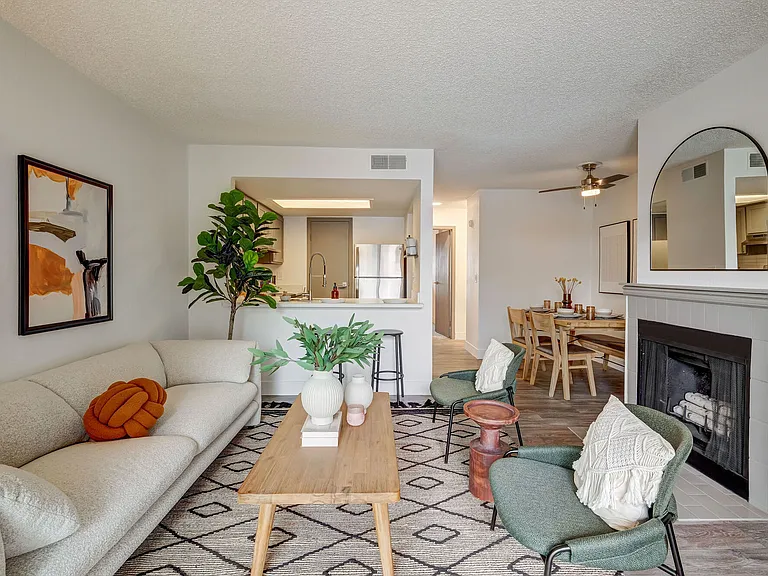 Shift Apartments — Photo 10