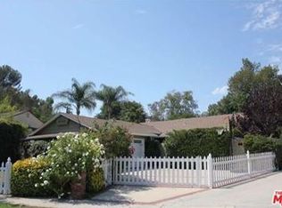 21040 Costanso St, Woodland Hills, CA 91364