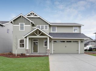 1084 E 1st Ave, Estacada, OR 97023