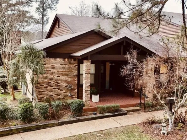 52 Cascades Cir W, Clinton, MS 39056