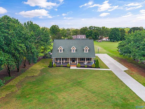 3rd image of 115 Elvis Presley Blvd