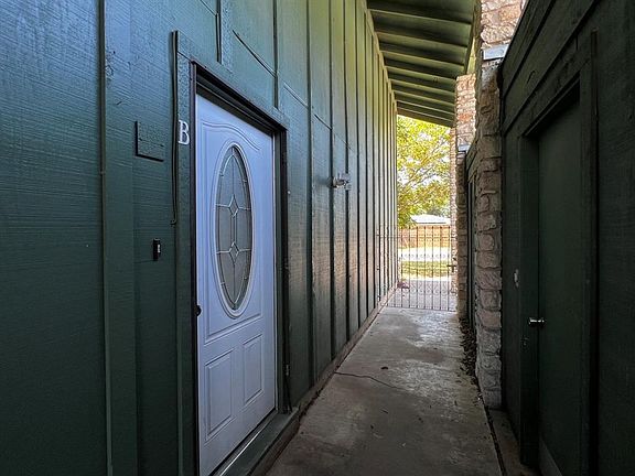 5th image of 7506 Chelsea Moor #B