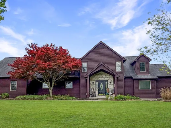 1613 W Concord Rd, Amelia, OH 45102