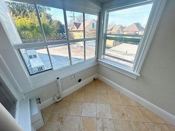 4th image of 2303 Sonoma Blvd #4