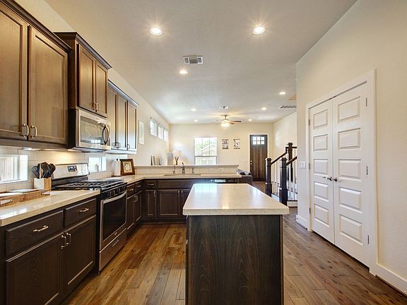 5th image of 12205 Cottage Promenade Ct