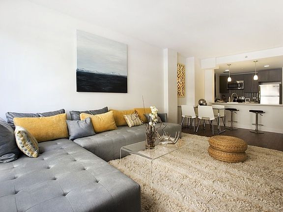 4th image of 260 W 26th St APT 8S