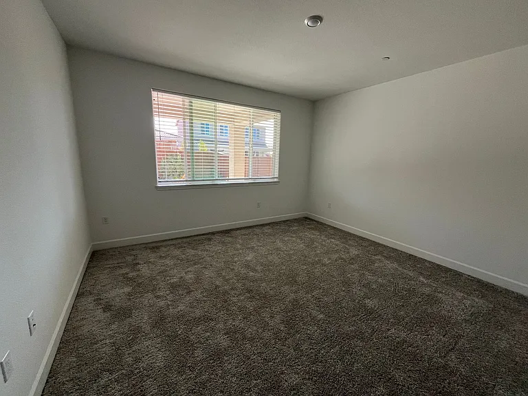 1583 Levy St — Photo 13