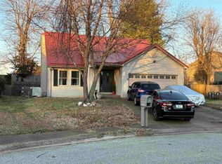 7970 Alexandra Ln, Newburgh, IN 47630