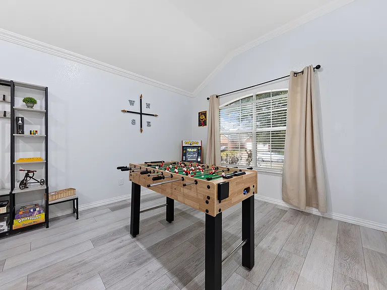 4835 Crown Dr — Photo 20