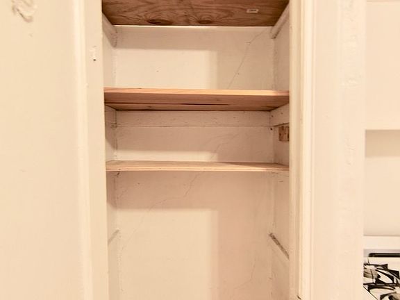 5th image of 540 Manhattan Ave #4JJ
