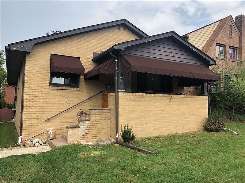 1st image of 451 Vine St