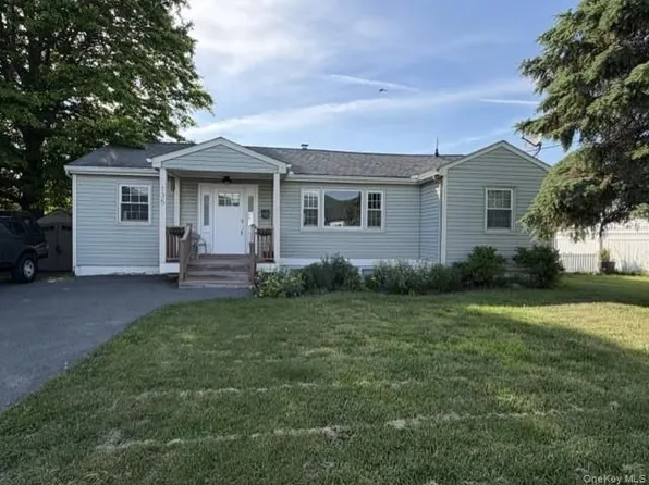 135 N Walnut St, Beacon, NY 12508