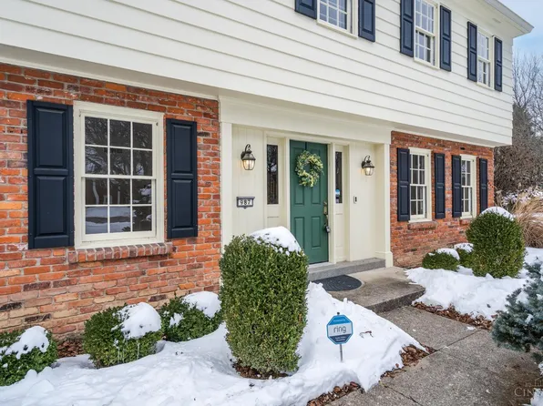 987 Chesterton Way, Cincinnati, OH 45230