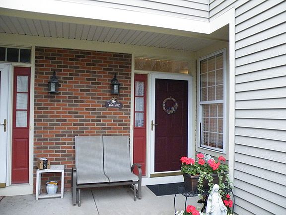 3rd image of 7421 Grandview Ct