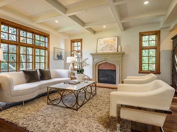 5th image of 535 Encina Ave