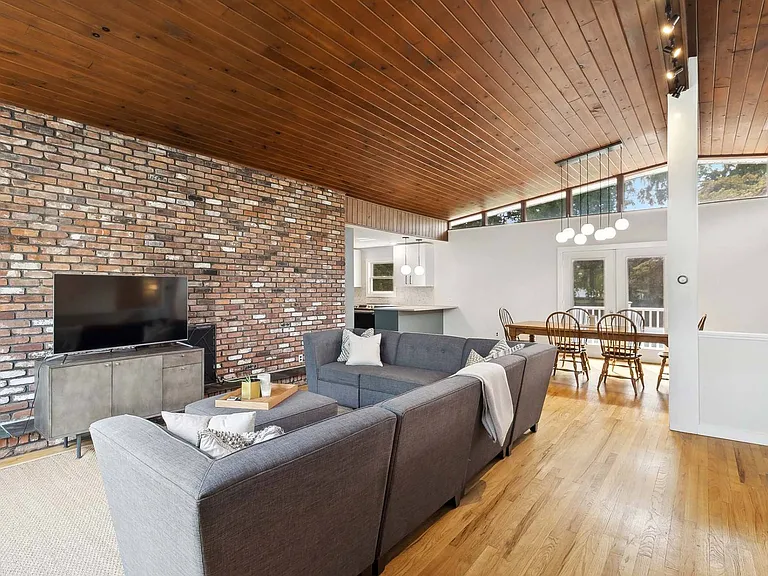 48 Driftwood Ln — Photo 11