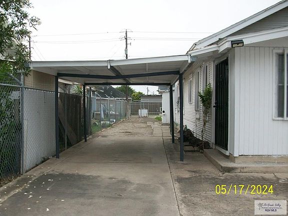 4th image of 611 W Saint Francis St