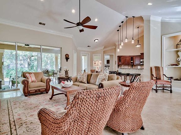 5th image of 1434 Baytowne Cir E