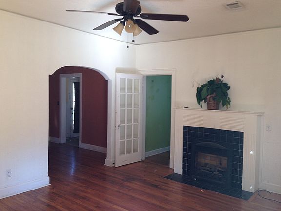 Living rm to dining and office