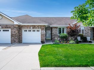 11541 Cormorant St, Windsor, ON N8P 1L7