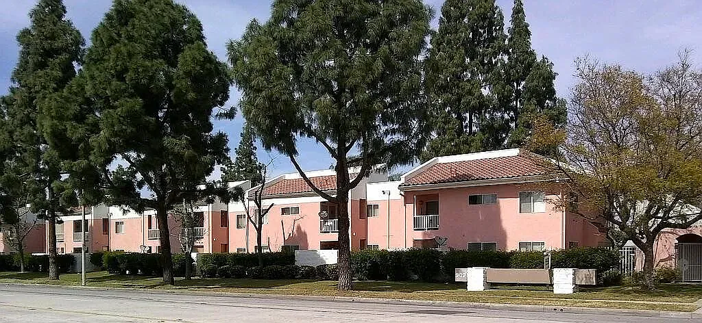 Beverly Villa — Photo 1