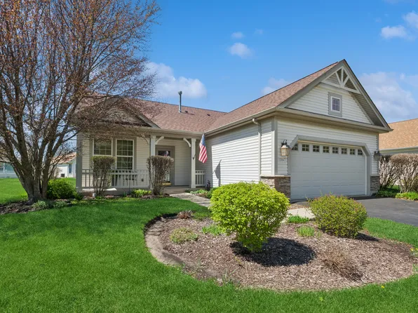 11647 Stonewater Xing, Huntley, IL 60142