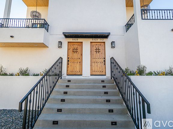 2nd image of 5323 Ben Ave #5323