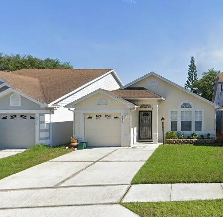 3409 Hamlet Loop