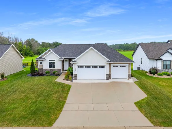 3128 Enchanted Ct, Green Bay, WI 54311