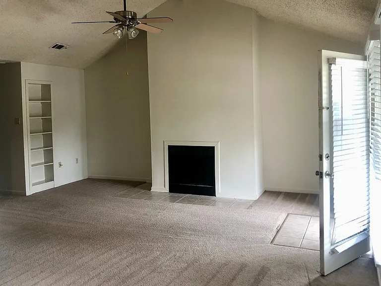 5131 Nicholson Dr #B04 — Photo 2