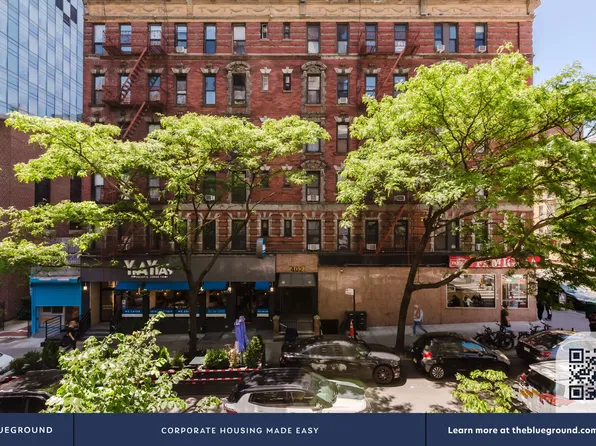 403 East 69th Street image 5 of 17