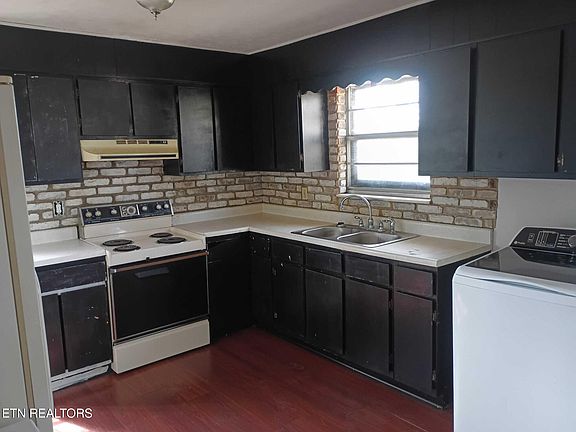 4th image of 2809 Lay Ave