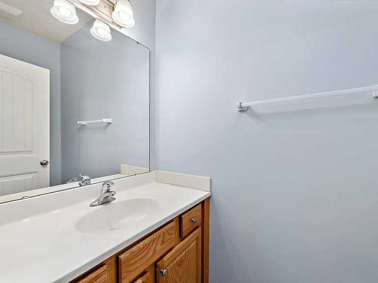 132-210 Mott Dr #1620-1628 — Photo 24