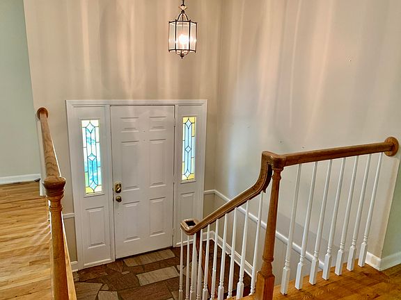 5th image of 2484 Wildwood Dr