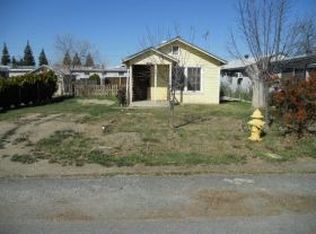 23046 Lawson Ave, Strathmore, CA 93267