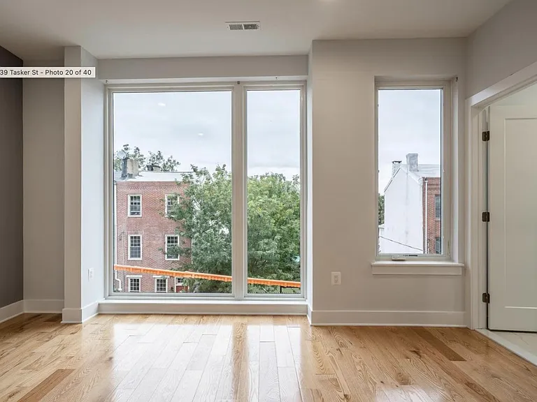 237 Tasker St — Photo 8