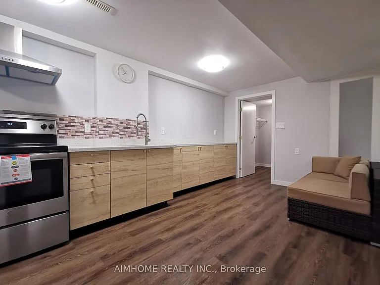 17 Boticelli Way — Photo 2