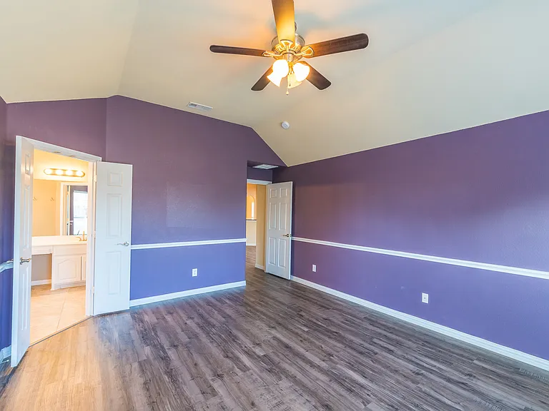 918 Witherby Ln — Photo 19