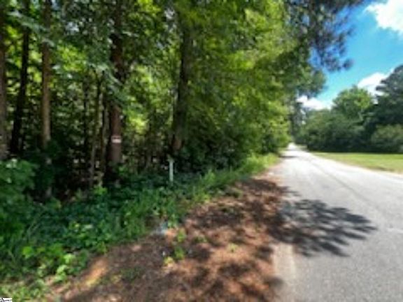 3rd image of 410/502 Magnolia Dr
