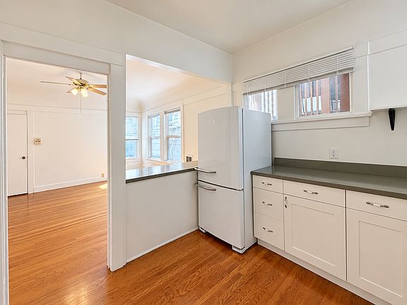 4th image of 920 Taylor St APT 1